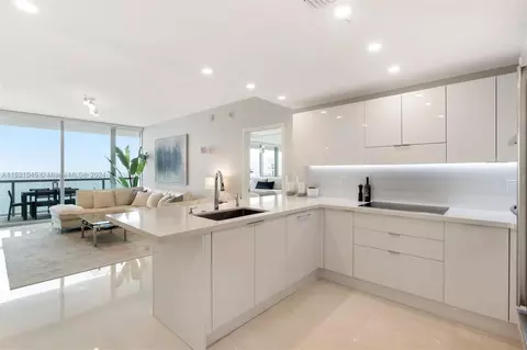 6799 Collins Ave #1404, Miami Beach, FL 33141