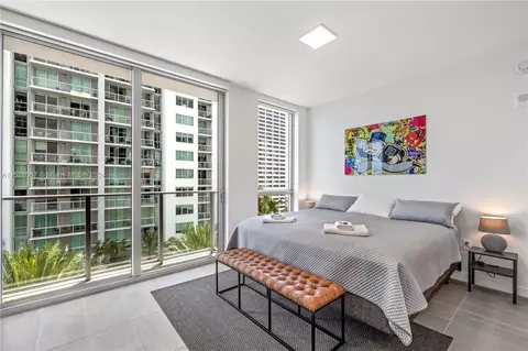 227 NE 2nd St #1510, Miami, FL 33132