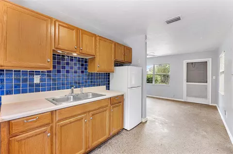3120 NE 12th Ter, Pompano Beach, FL 33064 photo 11