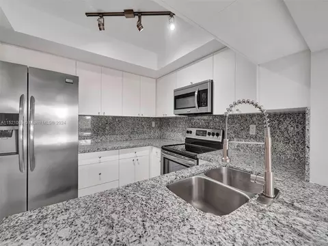 9285 SW 125th Ave #405, Miami, FL 33186