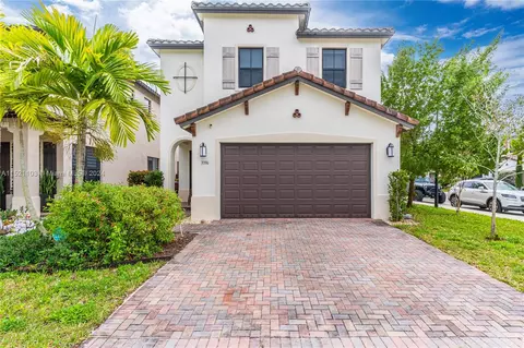 3396 W 98th Pl, Hialeah, FL 33018 photo 1
