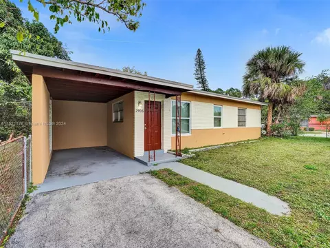 2905 NW 5th St, Fort Lauderdale, FL 33311