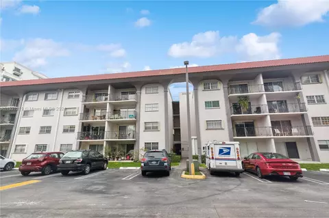 8101 SW 72nd Ave #306W, Miami, FL 33143