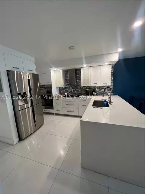 4101 Indian Creek Dr #507, Miami Beach, FL 33140