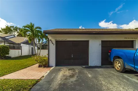 6343 W Pinehurst Cir W #D36, Tamarac, FL 33321