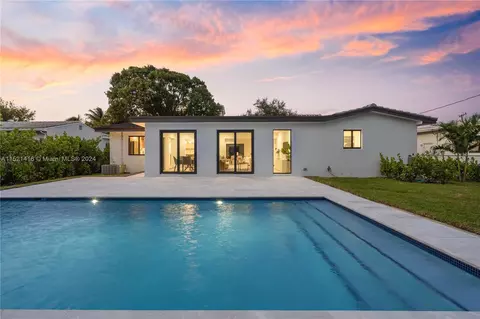 1418 NE 104th St, Miami Shores, FL 33138