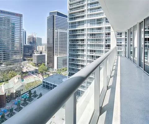 475 Brickell Ave #2413, Miami, FL 33131