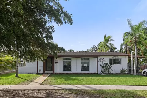 9610 SW 164th St, Miami, FL 33157