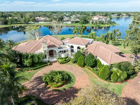 3195 Willow Ln, Weston, FL 33331