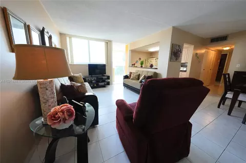 9401 SW 4th St #312, Miami, FL 33174