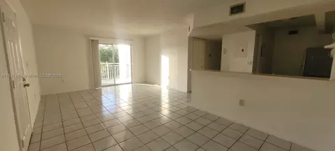 8580 SW 212th St #301, Cutler Bay, FL 33189