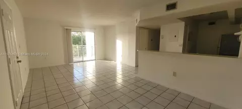 8580 SW 212th St #301, Cutler Bay, FL 33189