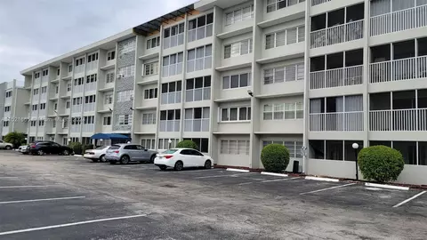 330 SE 2nd #203H, Hallandale Beach, FL 33009