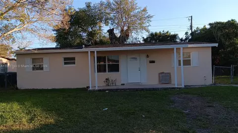 10460 SW 151st Ter, Miami, FL 33176