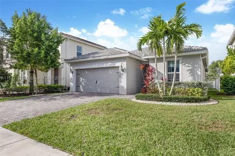 1476 Pongam Ter, Hollywood, FL 33021