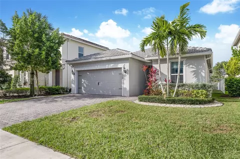 1476 Pongam Ter, Hollywood, FL 33021
