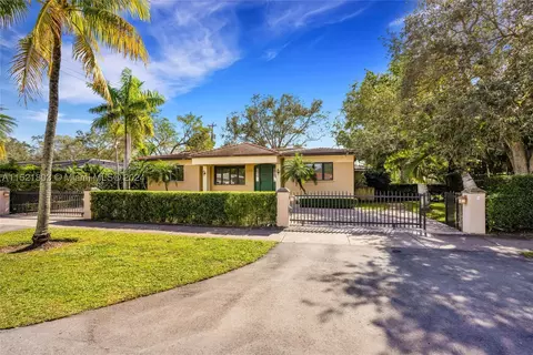 1170 S Alhambra Cir, Coral Gables, FL 33146