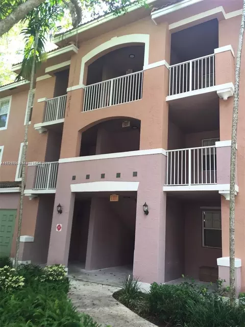 6866 W Sample Rd #6866, Coral Springs, FL 33067