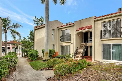 5234 NE 6th Ave #A25, Oakland Park, FL 33334