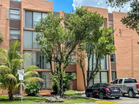 9410 W Flagler St #206, Miami, FL 33174