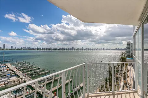 7601 E Treasure Dr #720, North Bay Village, FL 33141