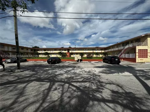 2651 NW 13th St #42, Miami, FL 33125