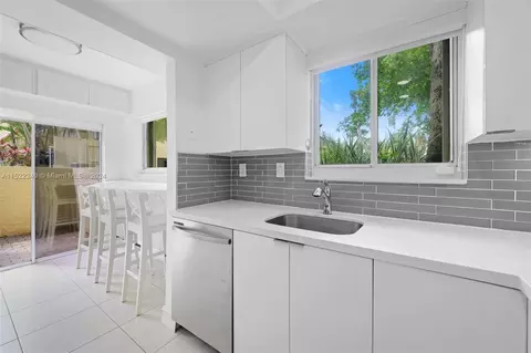 20440 NE 34th Ct #14, Aventura, FL 33180