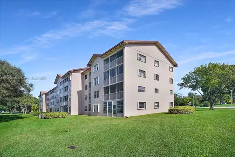 500 SW 130th Ter #110A, Pembroke Pines, FL 33027