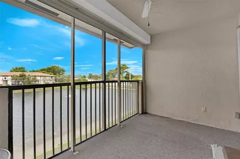 9579 W Mcnab Rd #210, Tamarac, FL 33321