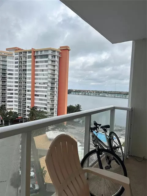 1351 NE Miami Gardens Dr #903E, Miami, FL 33179