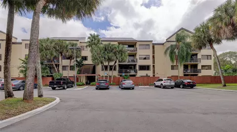 6701 SW 116th Ct #303, Miami, FL 33173