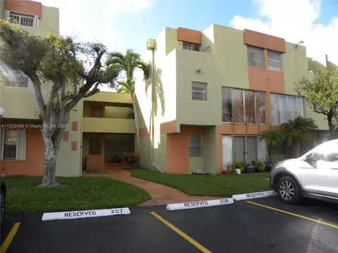 9390 W Flagler St #212F, Miami, FL 33174