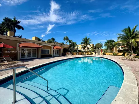18101 NW 68th Ave #B202, Hialeah, FL 33015