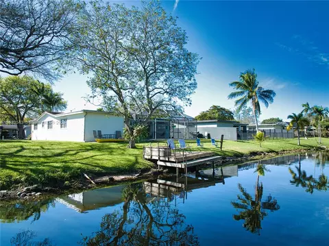 9321 SW 54th St, Cooper City, FL 33328