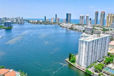 301 174th St #1206, Sunny Isles Beach, FL 33160
