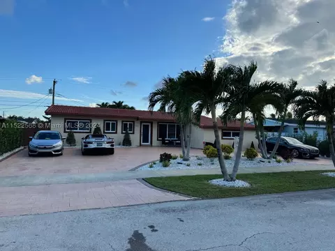 10460 SW 43rd St, Miami, FL 33165