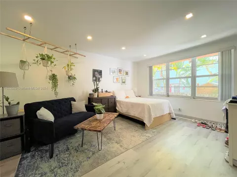 1135 Meridian Ave #1, Miami Beach, FL 33139