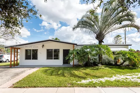 7190 Coolidge St, Hollywood, FL 33024