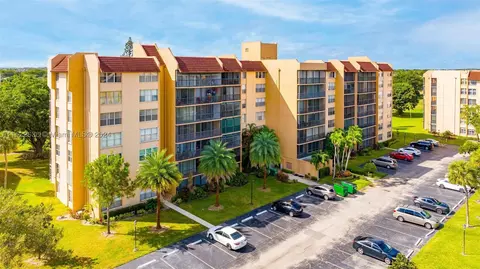3821 Environ Blvd #703, Lauderhill, FL 33319