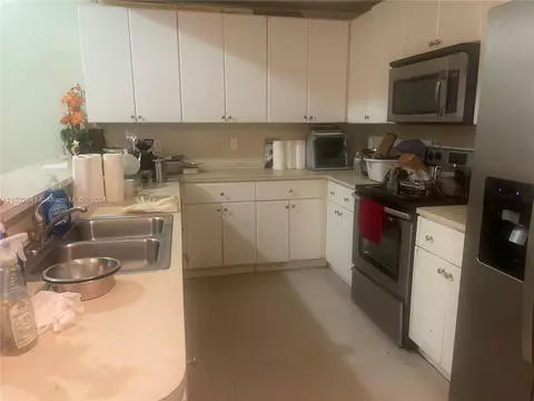 22811 SW 88th Pl #10-22, Cutler Bay, FL 33190