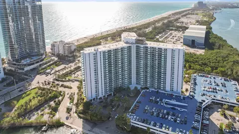 100 Bayview Dr #718, Sunny Isles Beach, FL 33160
