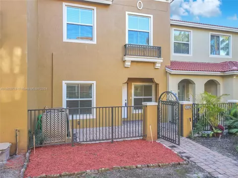 388 Lake Monterey Cir, Boynton Beach, FL 33426