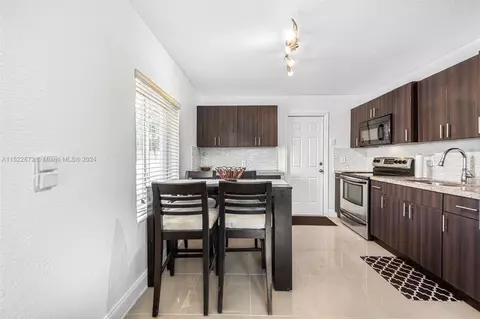 133 E 46th St, Hialeah, FL 33013 photo 9
