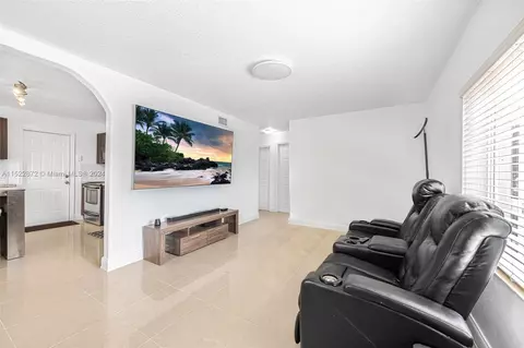 133 E 46th St, Hialeah, FL 33013 photo 6