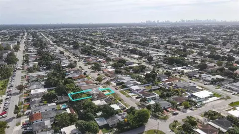 133 E 46th St, Hialeah, FL 33013 photo 24