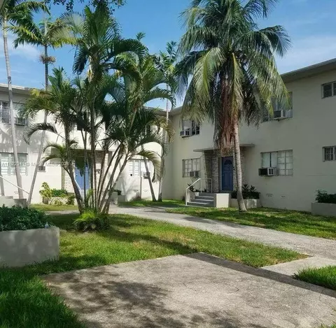 8340 Crespi Blvd #20, Miami Beach, FL 33141