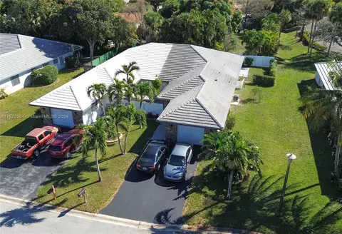 2353 NW 87th Dr, Coral Springs, FL 33065