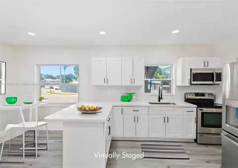 503 NW 24th Ave, Miami, FL 33125