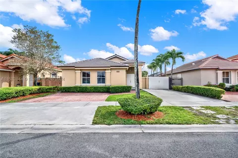 1117 NW 136th Ct, Miami, FL 33182