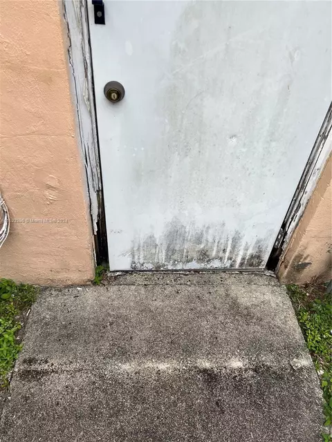960 W 33rd St, Hialeah, FL 33012 photo 21